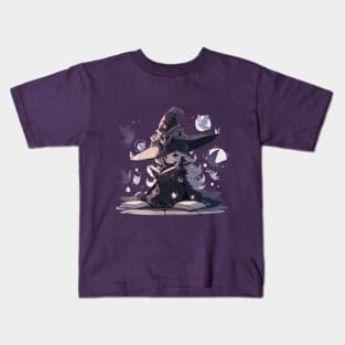 witch reading spell's Kids T-Shirt